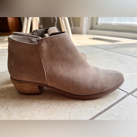 Size 10 Denver Hayes Boots/Booties - Picture 2 of 8